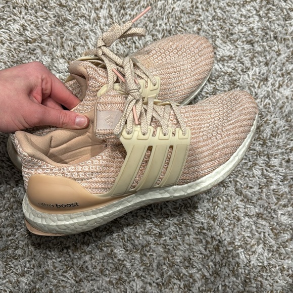 Women’s Ultraboost - Picture 2 of 8